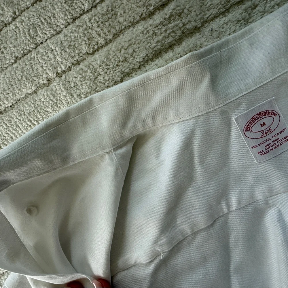 NWOT Brooks Brothers Classic White Button-Down Shirt with Navy Logo - Men - Picture 7 of 8